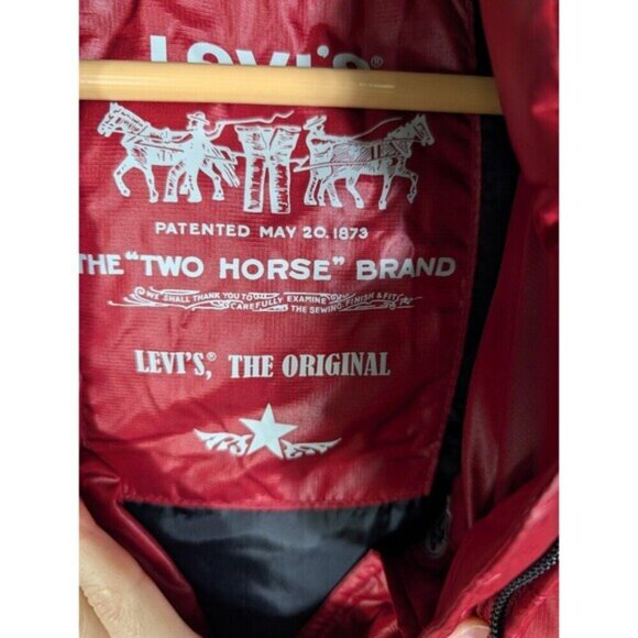 Levi's Mens Reversible Puffer Vest Red Two Horse Brand - Picture 3 of 9